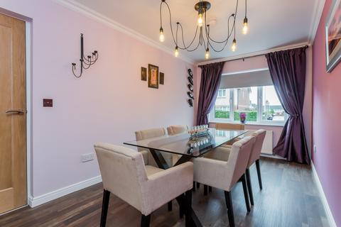 5 Gatehead Crescent, Bishopton, PA7 5QP
