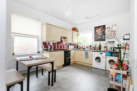 1 bedroom apartment for sale, Westbury Avenue, London, N22