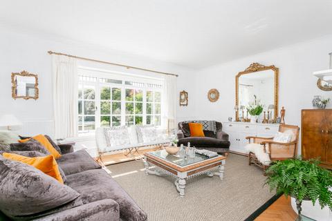 Maryland Cottage Cliff Road, Hythe, CT21 5XH