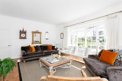 Maryland Cottage Cliff Road, Hythe, CT21 5XH