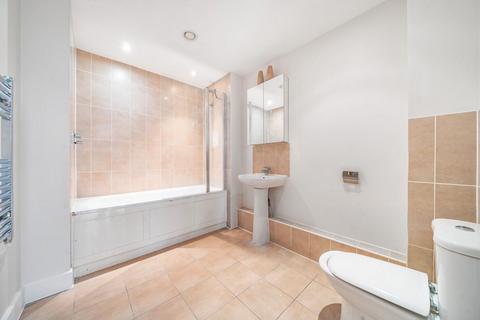 2 bedroom flat for sale, Glenthorne Road, Hammersmith