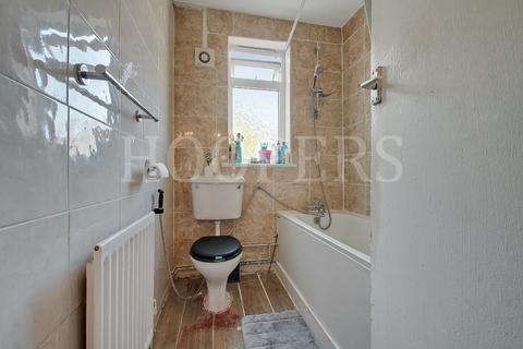 3 bedroom maisonette for sale, Annesley Close, London, NW10