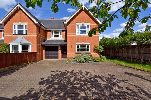 3 bedroom semi-detached house to rent, Reading Road, Henley-on-Thames, Oxfordshire, RG9