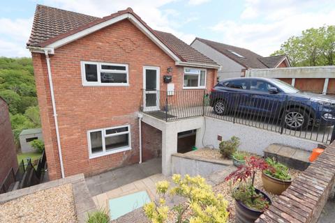 5 bedroom detached house to rent, Erlstoke Close, Plymouth PL6