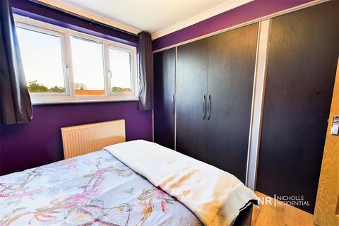 396a Hook Road, Chessington, KT9 1NA