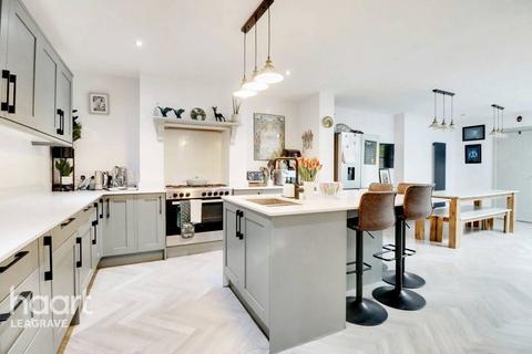 88 Limbury Road, Luton, LU3 2PL