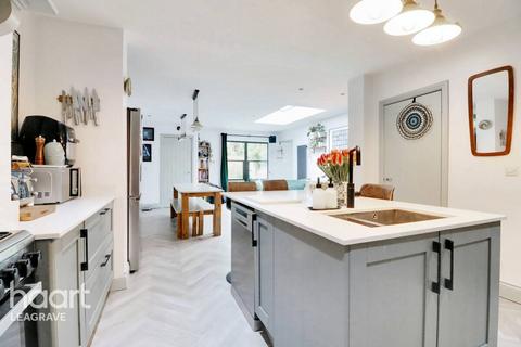 88 Limbury Road, Luton, LU3 2PL