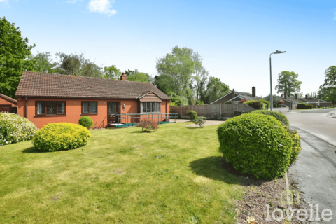 3 bedroom detached bungalow for sale, Orchard Close, Morton DN21