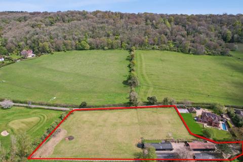 Land for sale, Aldbury - perfectly placed building plot