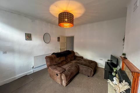 3 bedroom semi-detached house for sale, Curzon Street, Gainsborough, Lincolnshire, DN21