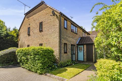 18 Burdock Close, Lightwater, GU18 5YP