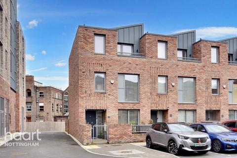 3 bedroom townhouse for sale, Quay Place, Nottingham