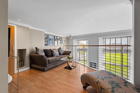 2 bedroom apartment for sale, Elmbank Avenue, Kilmarnock, KA1