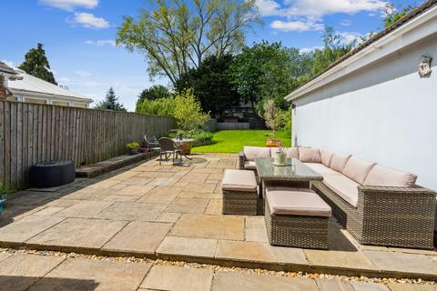 69 Abingdon Road, Drayton, Abingdon, OX14 4HW