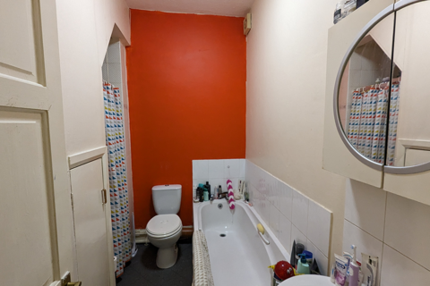 16 Back Mount Pleasant, Leeds, LS10 3TD