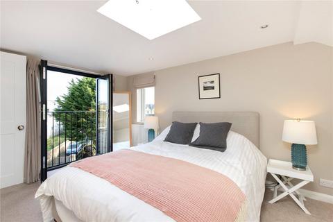 4 bedroom end of terrace house to rent, Graham Road, Wimbledon, London, SW19