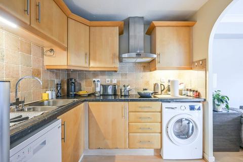 1 bedroom flat to rent, Falcon Way, Docklands, London, E14
