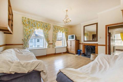 2 bedroom flat for sale, London Road, Croydon, CR0