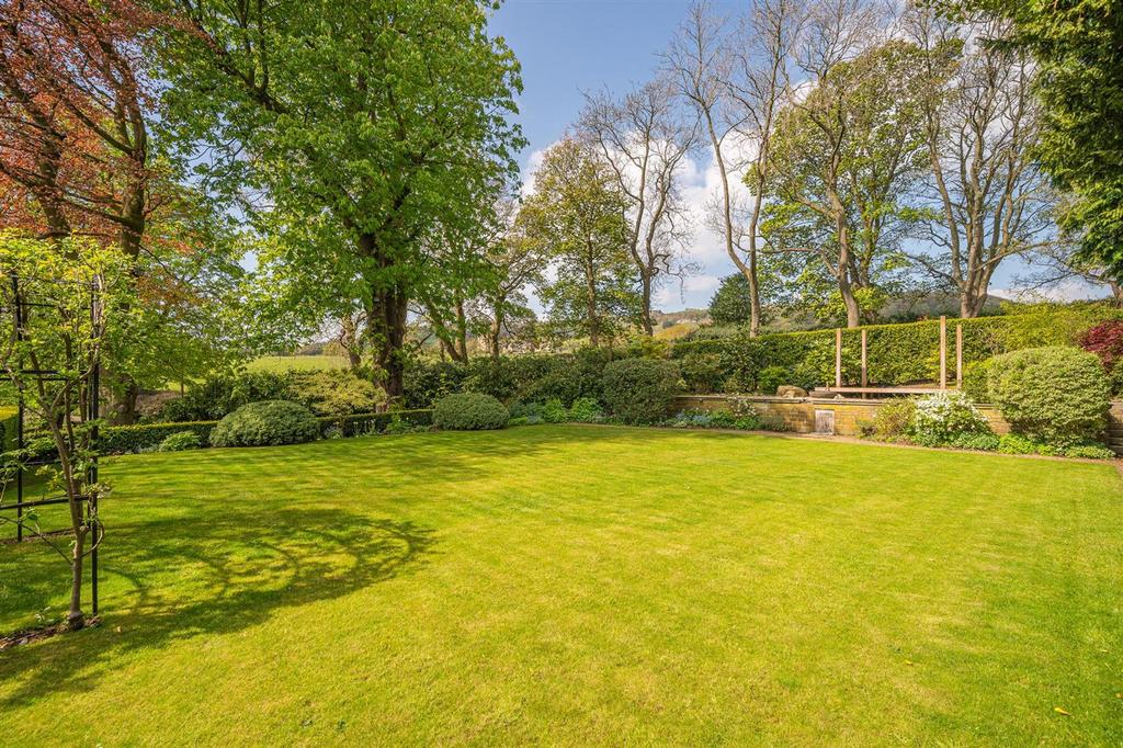 GARDENS 2.jpg