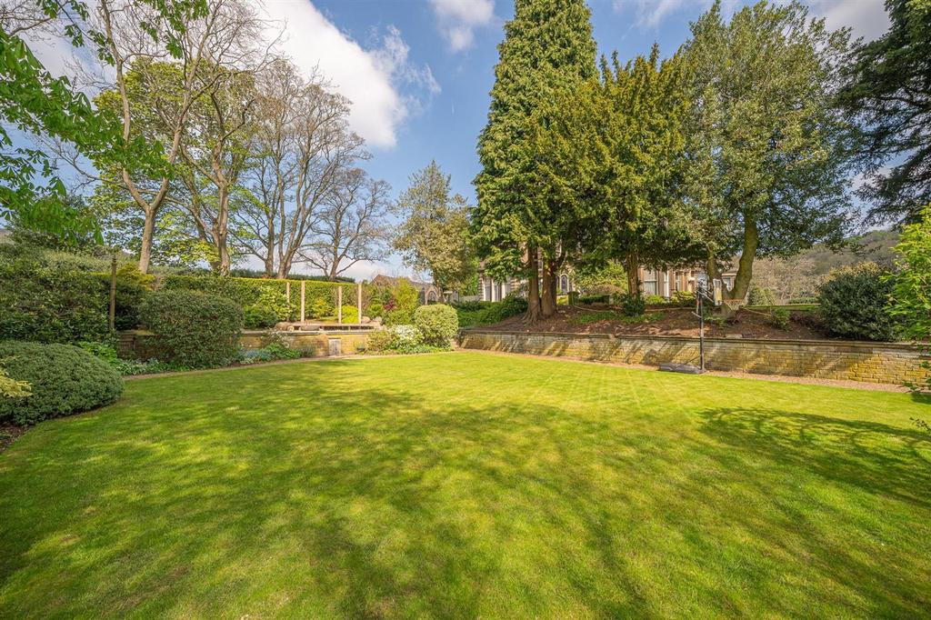 GARDENS 4.jpg