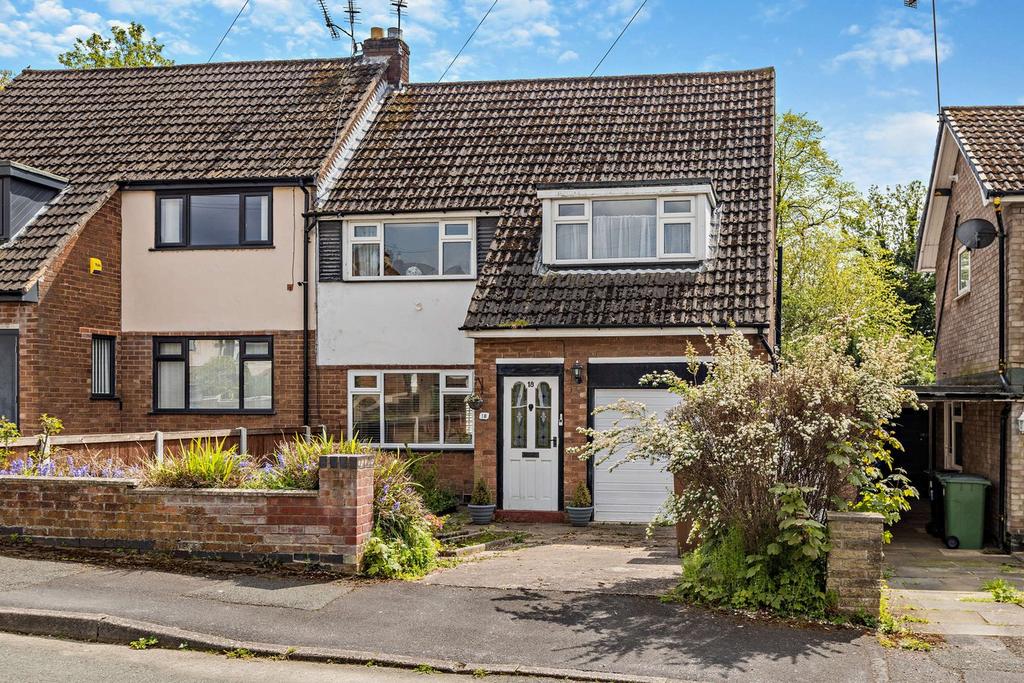 Fortyacre Drive, Bredbury, Stockport... 3 bed semidetached house for