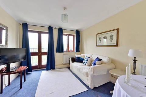 1 bedroom flat for sale, Danebury Avenue, Roehampton, London, SW15