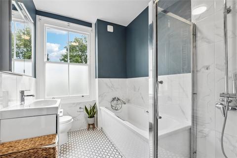 9 Murray Road, London, W5 4XR