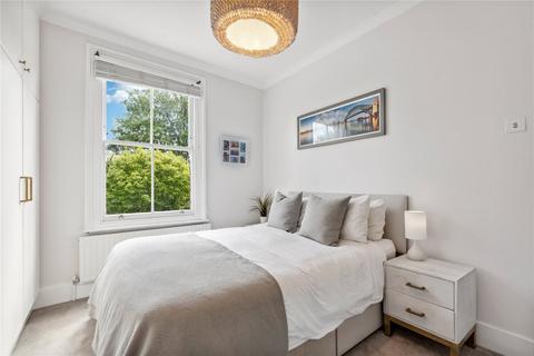 9 Murray Road, London, W5 4XR