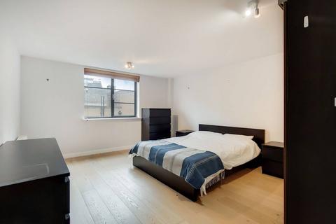 3 bedroom flat to rent, Batemans Row, EC2A, Shoreditch, London, EC2A