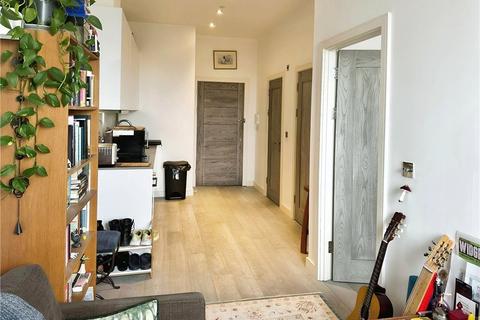 1 bedroom apartment for sale, Wellington Street, Slough, UK