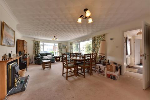 2 bedroom bungalow for sale, Queens Drive, Mildenhall, Bury St. Edmunds, Suffolk, IP28