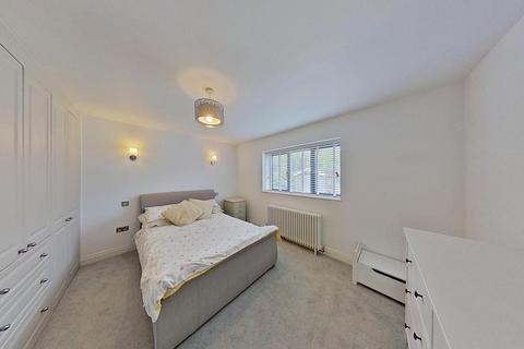 57 Blackburn Road, Greenhill, Herne Bay, CT6 7RG