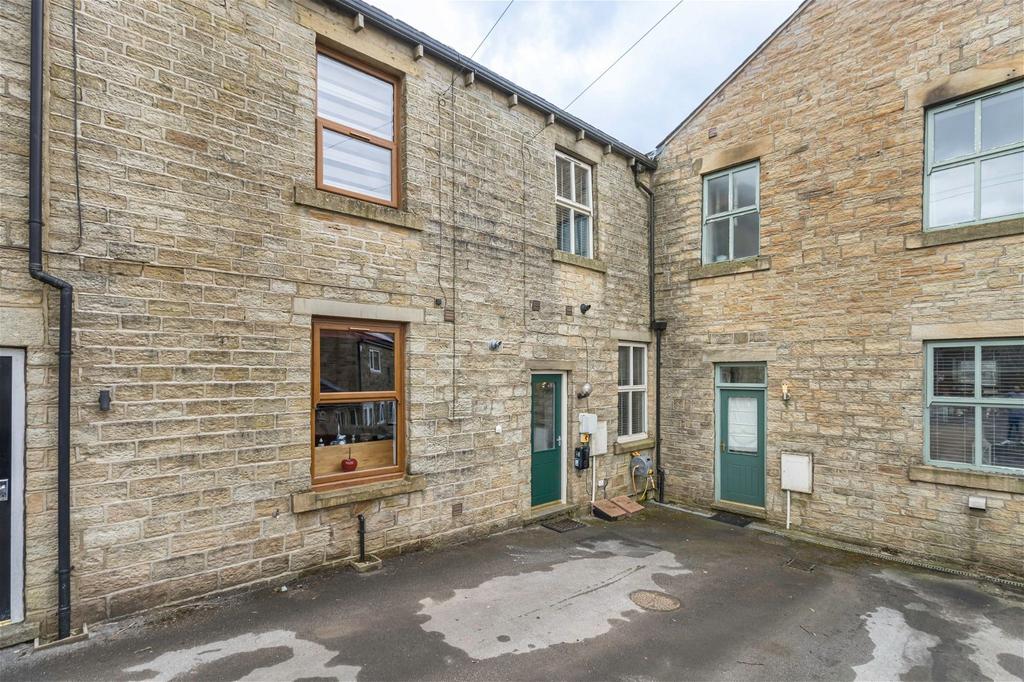 Ripponden Road, Denshaw, Saddleworth 3 bed terraced house for sale £