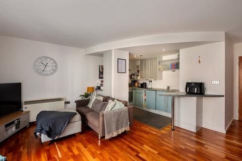 1 bedroom flat to rent, St. Denys Court, Walmgate, York, YO1