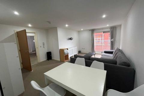2 bedroom apartment to rent, Ludgate Hill, Manchester M4