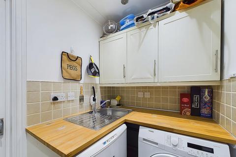 3 Abbots Knoll, Chester, CH1 4GA