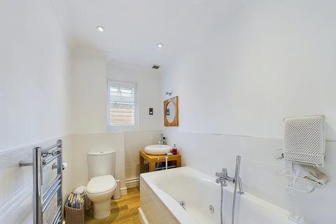 3 Abbots Knoll, Chester, CH1 4GA