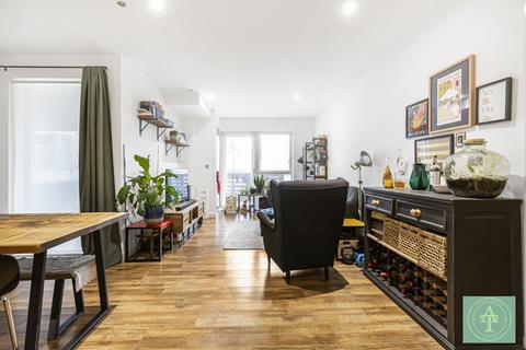21, Bluebonnet Court, 4 Ruby Mews, London, N13 4EN