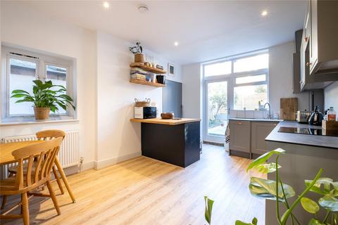2 bedroom apartment to rent, London, Lambeth SW16