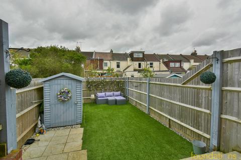 2 bedroom end of terrace house for sale, Juniper Place, Bexhill-on-Sea, TN39
