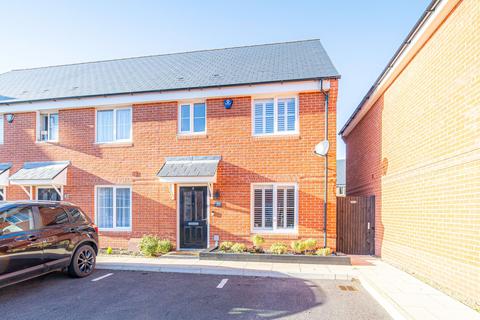 2 bedroom end of terrace house for sale, Connors Way, Canterbury, CT1