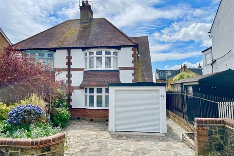 4 bedroom semi-detached house for sale, Queens Road, Leigh-on-Sea, Essex, SS9