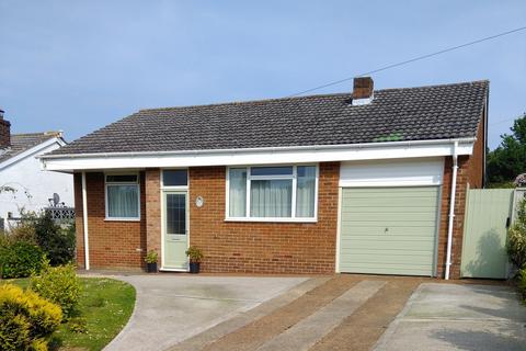 2 bedroom bungalow for sale, Greenlydd Close, Niton