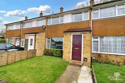 3 bedroom terraced house for sale, Stephens Road, Hampshire RG26