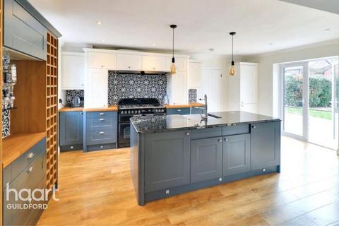 5 bedroom detached house to rent, Little Hammer Lane, Grayshott