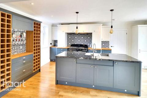 5 bedroom detached house to rent, Little Hammer Lane, Grayshott