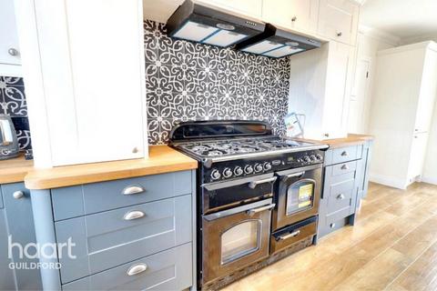 5 bedroom detached house to rent, Little Hammer Lane, Grayshott
