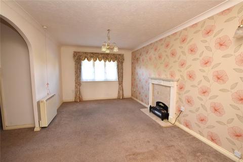 2 bedroom apartment for sale, Cunningham Close, Chadwell Heath, RM6
