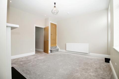 2 bedroom terraced house to rent, Spring Bank Terrace, Guiseley, Leeds, LS20