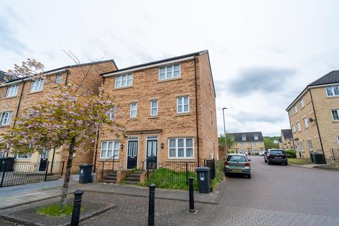 3 bedroom semi-detached house for sale, Providence Court, Dewsbury, WF12